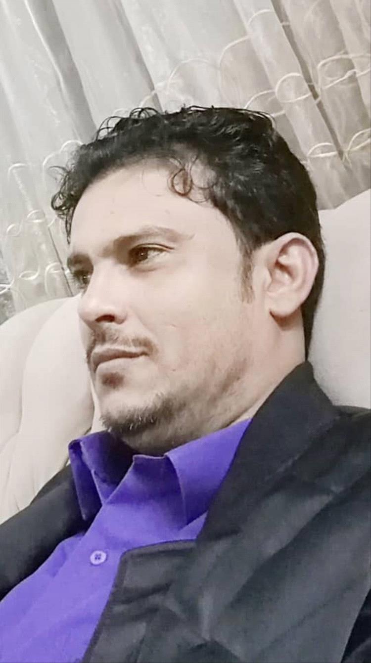 وجدي السعدي يتساءل: هل هناك صفقة سياسية لعودة حميد الأحمر إلى صنعاء؟