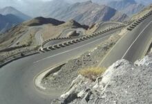 وجهاء وأكاديميو أبين يطالبون بفتح منفذ "عقبة ثرة" ويحذرون من تفاقم الغضب الشعبي بسبب التهميش
