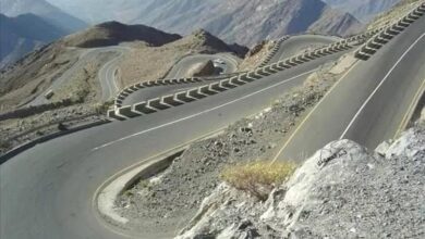 وجهاء وأكاديميو أبين يطالبون بفتح منفذ "عقبة ثرة" ويحذرون من تفاقم الغضب الشعبي بسبب التهميش