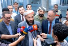 وزير الأوقاف والإرشاد يدشّن أولى رحلات التفويج الجوي للحجاج من مطار عدن الدولي