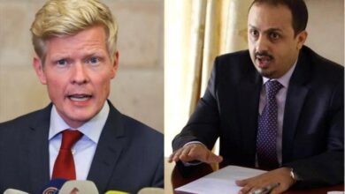 وزير الإعلام يهاجم غروندبرغ: عاجز عن حماية موظفيه ويتحدث عن "السلام"