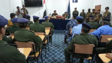 وزير الداخلية في زيارة تفقدية لشرطة محافظة مأرب