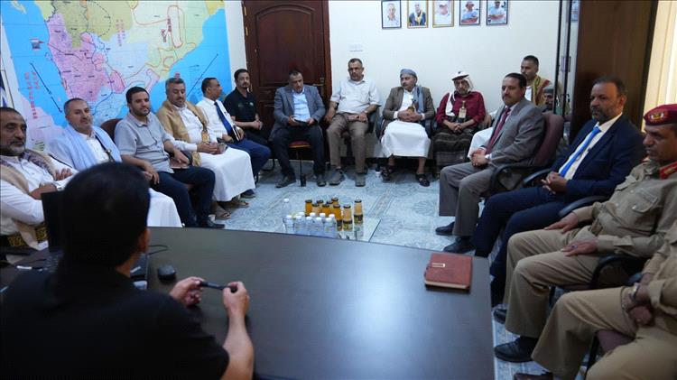 وفد رسمي يشيد بالدور الإنساني لمشروع مسام وأهمية استمراره لإنقاذ حياة المدنيين