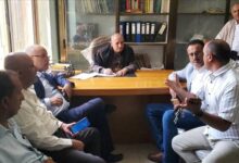 وكيل اول محافظة تعز يعقد اجتماع طارئ بمؤسسة المياه لمعالجة النقص الحاد للمياه في المدينة