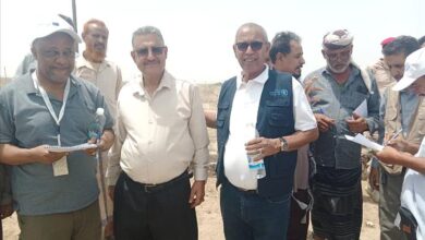 وكيل وزارة الزراعة برفقة وفد من الفاو يقومان بزيارة إلى مزرعة وادي خير بلحج لإعادة تنشيط نشاطها الزراعي