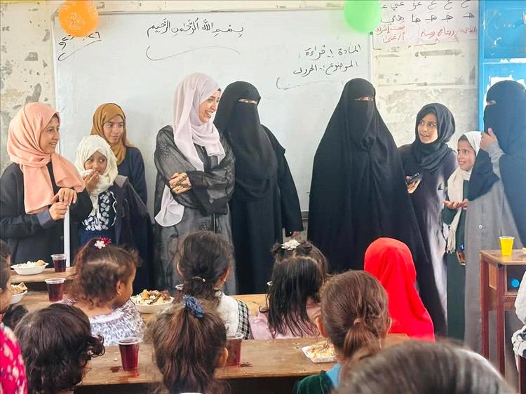 وكيلة وزارة الشباب والرياضة تتفقد المراكز الصيفية الخاصة بالفتيات في محافظة مأرب