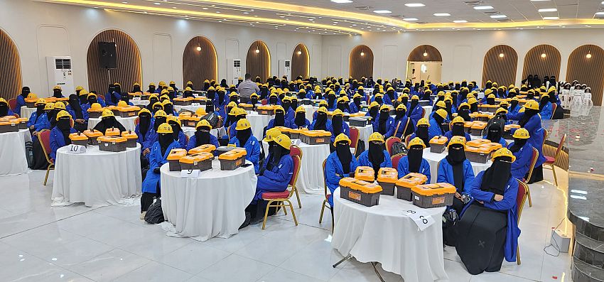 اختتام برنامج التدريب المهني للمنتجات الشمسية وتدشين مرحلة الإنتاج والتوزيع للأسر المستضعفة في القطن بحضرموت