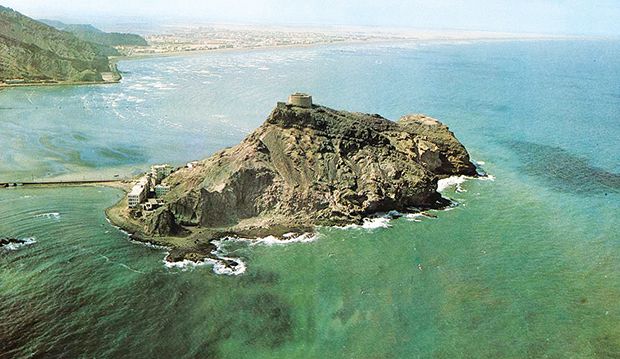الأرصاد تتوقع طقساً حاراً بالمناطق الساحلية والصحراوية وبارداً نسبياً وأمطاراً بالمرتفعات الجبلية