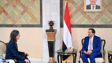 الحوثيون تمكنوا من تهريب أدوات الدمار إلى اليمن عبر شركائهم وداعميهم الإيرانيين