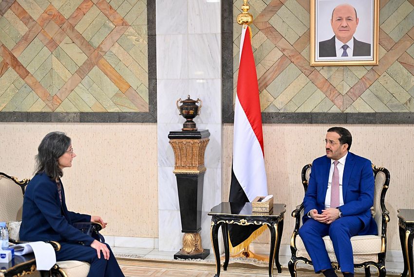 الحوثيون تمكنوا من تهريب أدوات الدمار إلى اليمن عبر شركائهم وداعميهم الإيرانيين