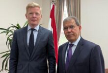 السفير السعدي يستعرض مع المبعوث الاممي مستجدات الأوضاع في اليمن