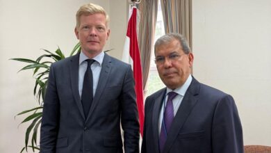 السفير السعدي يستعرض مع المبعوث الاممي مستجدات الأوضاع في اليمن
