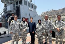 السفيرة البريطانية تؤكد التزام بلادها بدعم اليمن في المجالات الخدمية وخفر السواحل