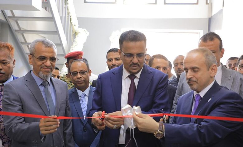 الوزير الوصابي يدشن برنامج تطوير تخصص التبريد والتكييف في المعهد التقني بالمكلا