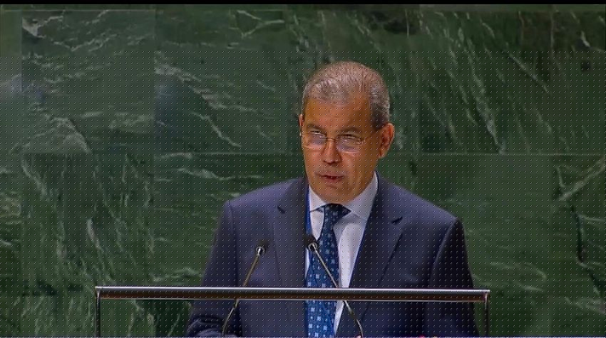 اليمن يجدد دعوته للمجتمع الدولي لمساندة استئناف تصدير النفط والغاز واستقرار الاقتصاد