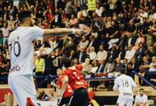 يد الأهلي والزمالك