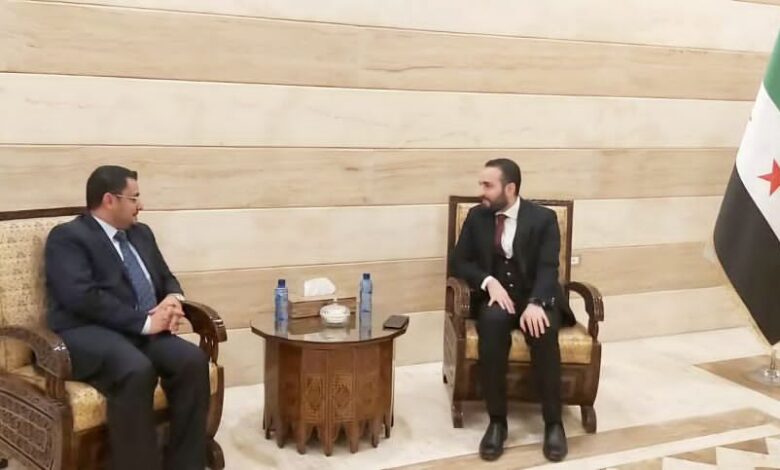 بعكر يبحث مع مسؤول في وزارة الخارجية السورية سبل تعزيز التعاون القنصلي