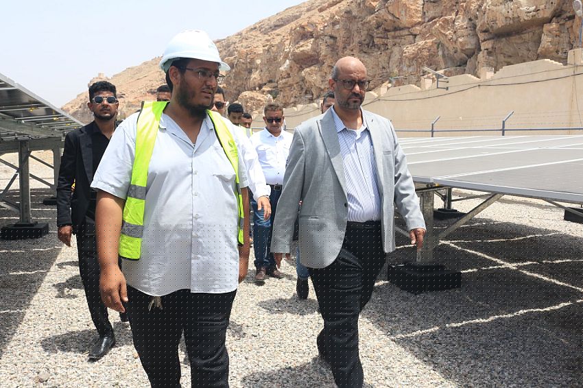 تدشين المرحلة الثانية من مشروع مركز انزال خلف في المكلا