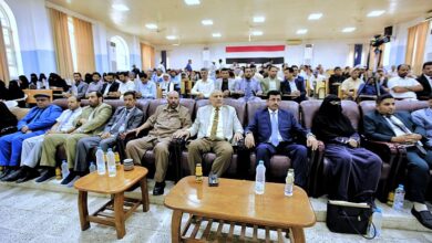 جامعة اقليم سبأ تكرم موظفيها المتميزين والعاملين احتفاء بعيد العمال العالمي