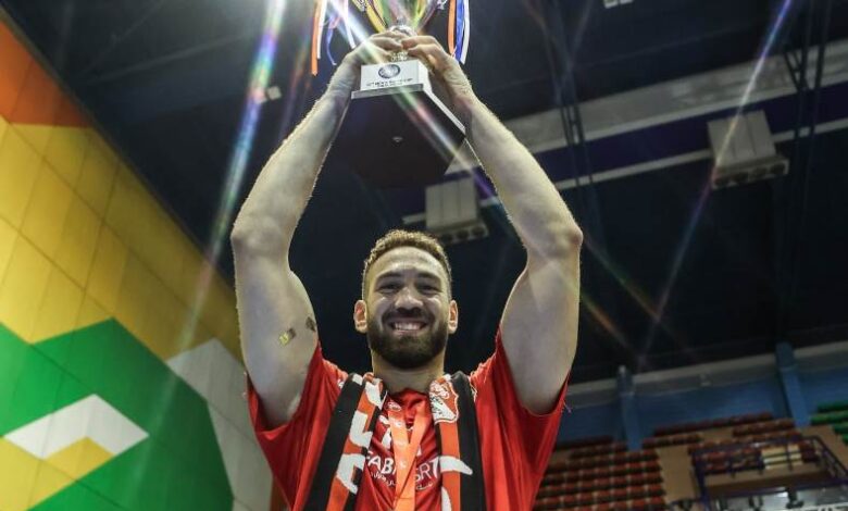 ياسر سيف