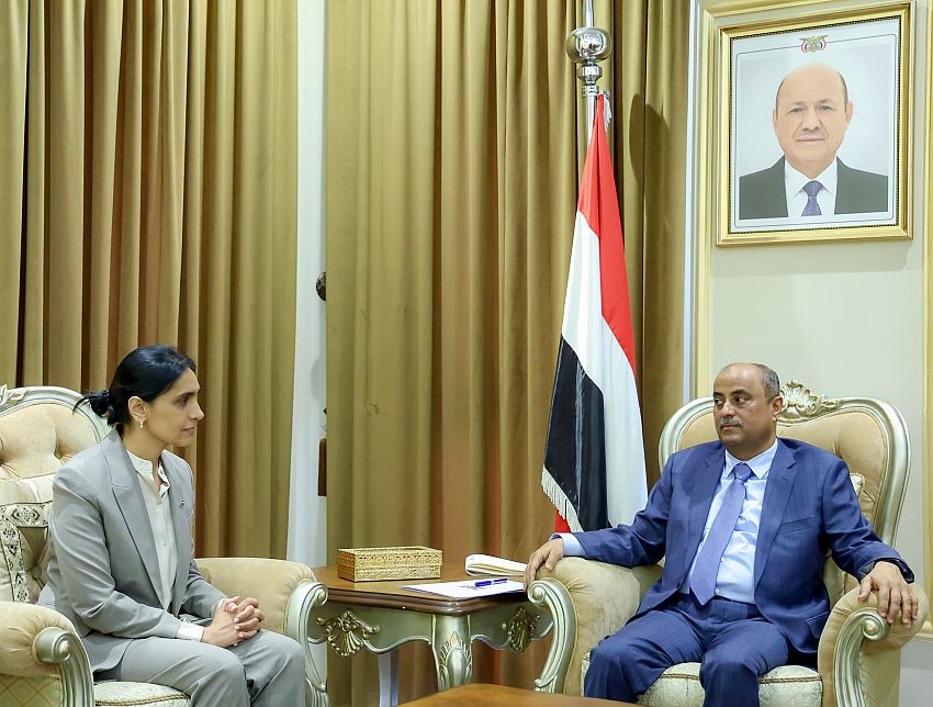 رئيس الوزراء يشيد بمستوى العلاقات الثنائية مع بريطانيا والدور المعول عليها لدعم أولويات الحكومة