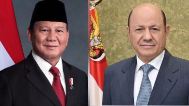 رئيس مجلس القيادة يتلقى برقية تهنئة من الرئيس الاندونيسي بمناسبة العيد الوطني ٢٢ مايو