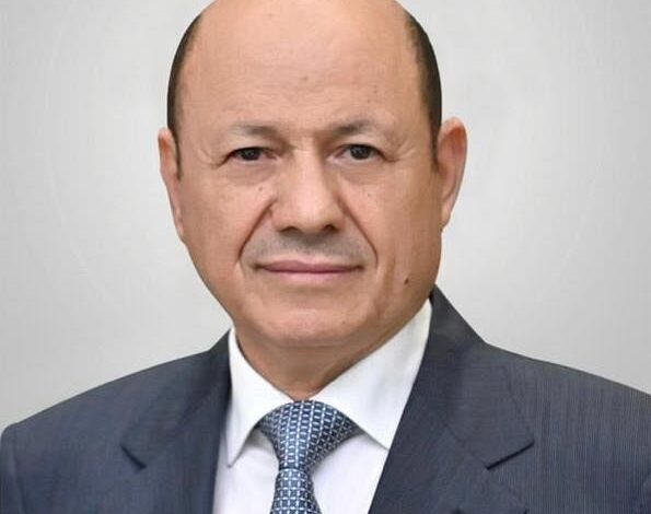 رئيس مجلس القيادة يعزي قائد المنطقة  العسكرية الاولى