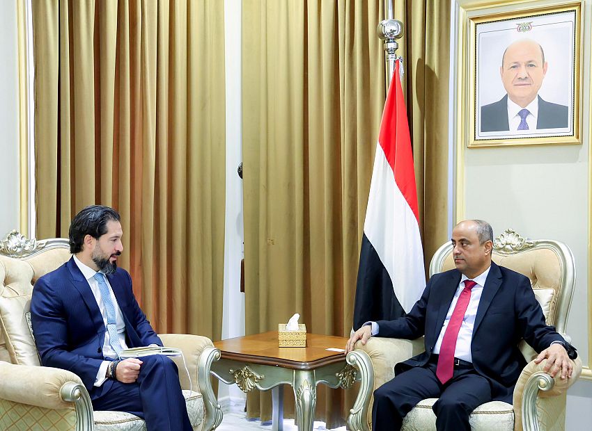 رئيس مجلس الوزراء يستقبل القائم بأعمال سفير الولايات المتحدة الامريكية