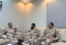 رئيس هيئة الأركان العامة يطلع على الأوضاع الميدانية في محور مران