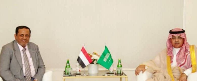 رئيس هيئة الطيران يبحث مع نظيره السعودي تعزيز التعاون في مجال الطيران المدني