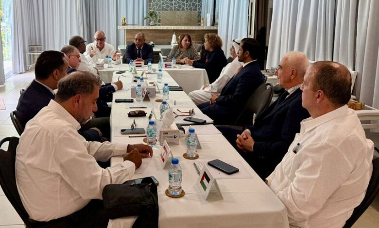 سفير اليمن يترأس اجتماعاً دورياً لمجموعة السفراء العرب المعتمدين لدى كوبا