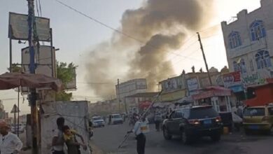 شهداء وجرحى مدنيون بانفجار مخزن أسلحة مرتبط بالحوثيين في تعز