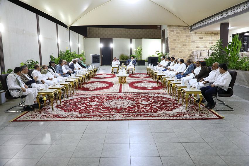 عضو مجلس القيادة الدكتور عبدالله العليمي يلتقي قيادات التكتل الوطني للأحزاب والمكونات السياسية