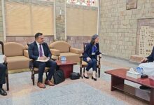 عضو مجلس القيادة المحرمي يشيد بمواقف فرنسا الداعمة لليمن ويؤكد أهمية تعزيز التعاون المشترك