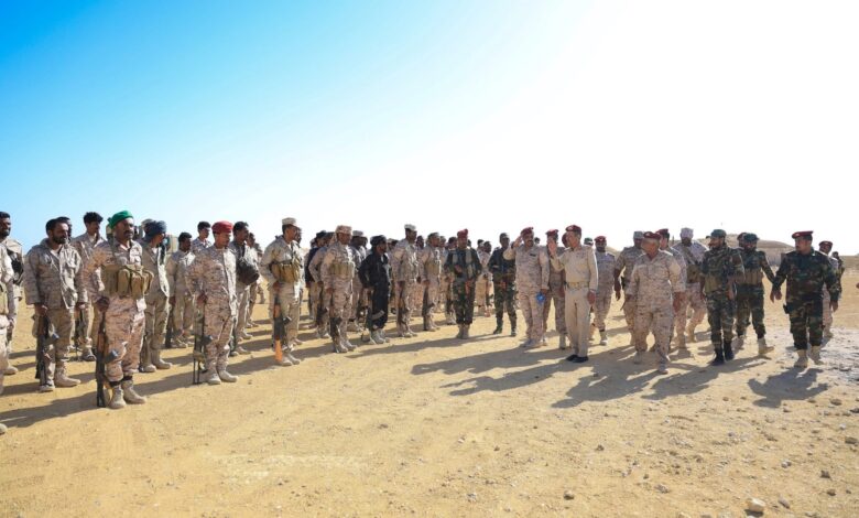 قائد المنطقة العسكرية الثانية يتفقد الجاهزية القتالية للواء حضرموت بلِبنة بارشيد