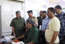 مدير الأمن والشرطة بساحل حضرموت يدشّن إصدار السجل المدني الإلكتروني