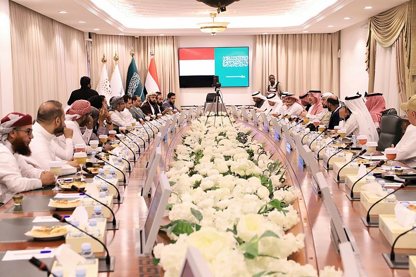 مكتب شؤون الحجاج يناقش مع شركة ضيوف البيت ترتيبات خدمة حجاج الموسم ١٤٤٦هـ