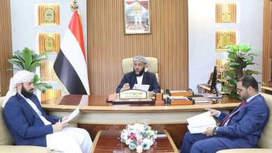 وزارة الأوقاف تبدأ عملية تسليم المبالغ المستردة لحجاج اليمن عن موسم ١٤٤٥هـ