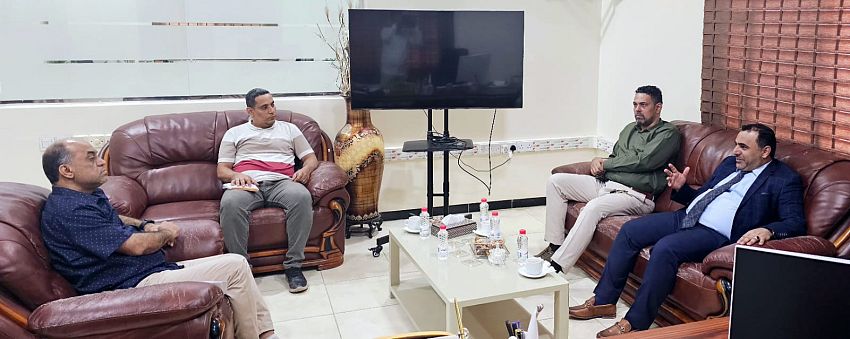 وزارة الشباب والرياضة تناقش مع مؤسسة التواصل الإنساني برامج تمكين الشباب