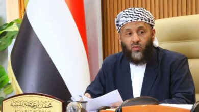 وزير الأوقاف والارشاد يعلن بدء تفويج حجاج اليمن الأسبوع المقبل