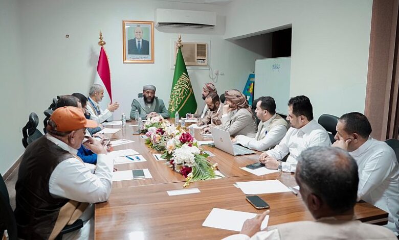 وزير الاوقاف والارشاد يشدد على ضرورة تسخير كافة الجهود لخدمة الحجاج