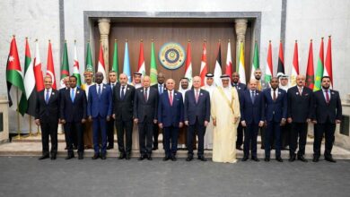 وزير الخارجية يشارك في اجتماع هيئة متابعة تنفيذ القرارات والالتزامات المعنية بالقمة العربية