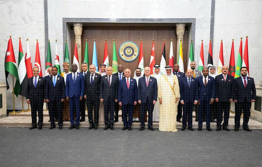 وزير الخارجية يشارك في اجتماع هيئة متابعة تنفيذ القرارات والالتزامات المعنية بالقمة العربية