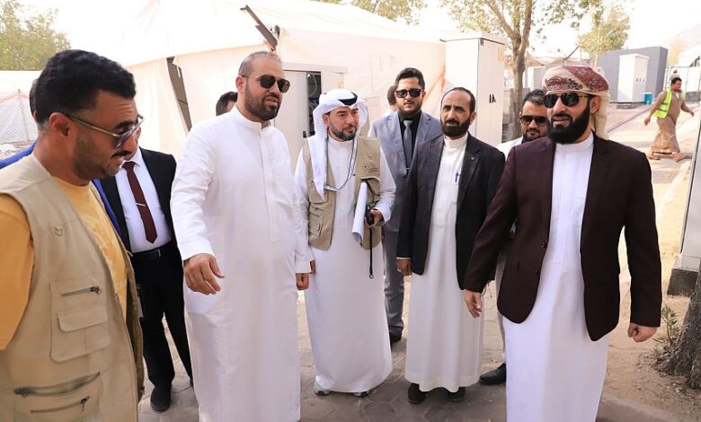 وكيل قطاع الحج والعمرة يطلع على مخيمات الايواء في منى وعرفة