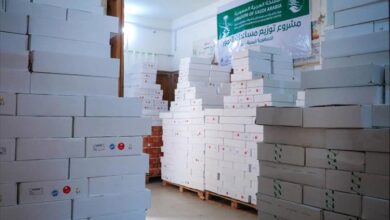 مركز الملك سلمان للإغاثة يدشن مشروع توزيع مساعدات التمور 2025 في محافظة أبين