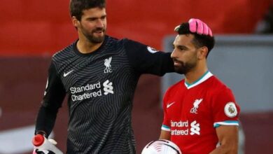 محمد صلاح وأليسون بيكر