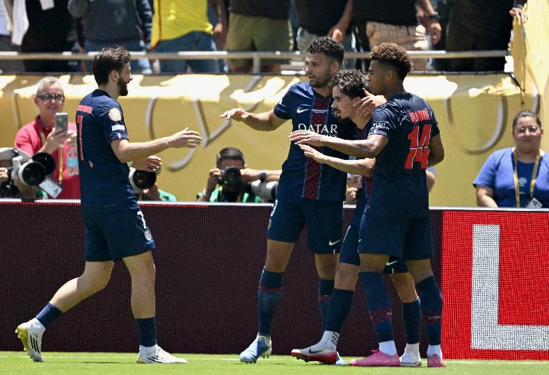 باريس سان جيرمان ضد أتلتيكو مدريد