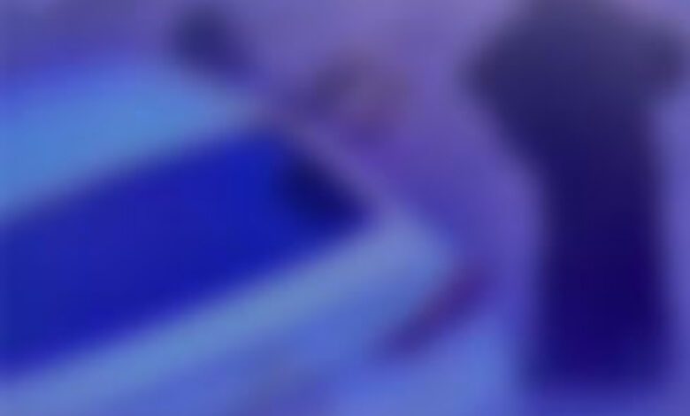 الجهات الأمنية تباشر التحقيق في محتوى مرئي يوثق سلب حقيبة امرأة بالرياض