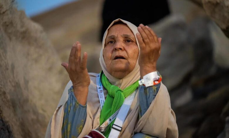 "الحج والعمرة" تعلن نجاح خطة التفويج إلى عرفات