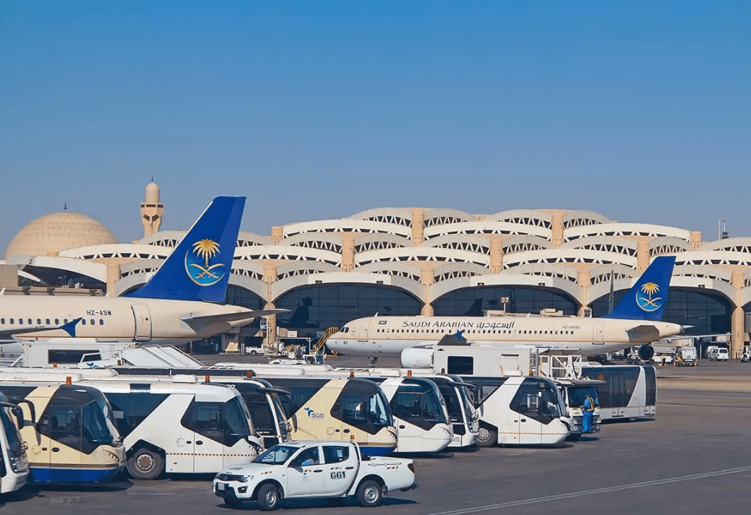 مطارات السعودية تدعو المسافرين للتأكد من حالة رحلاتهم